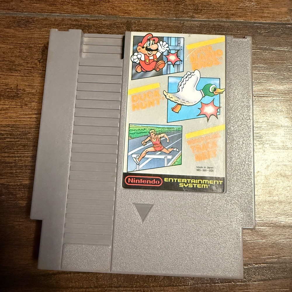 Nintendo Gray NES Game Cartridge Vintage Super Mario Duck Hunt World Class